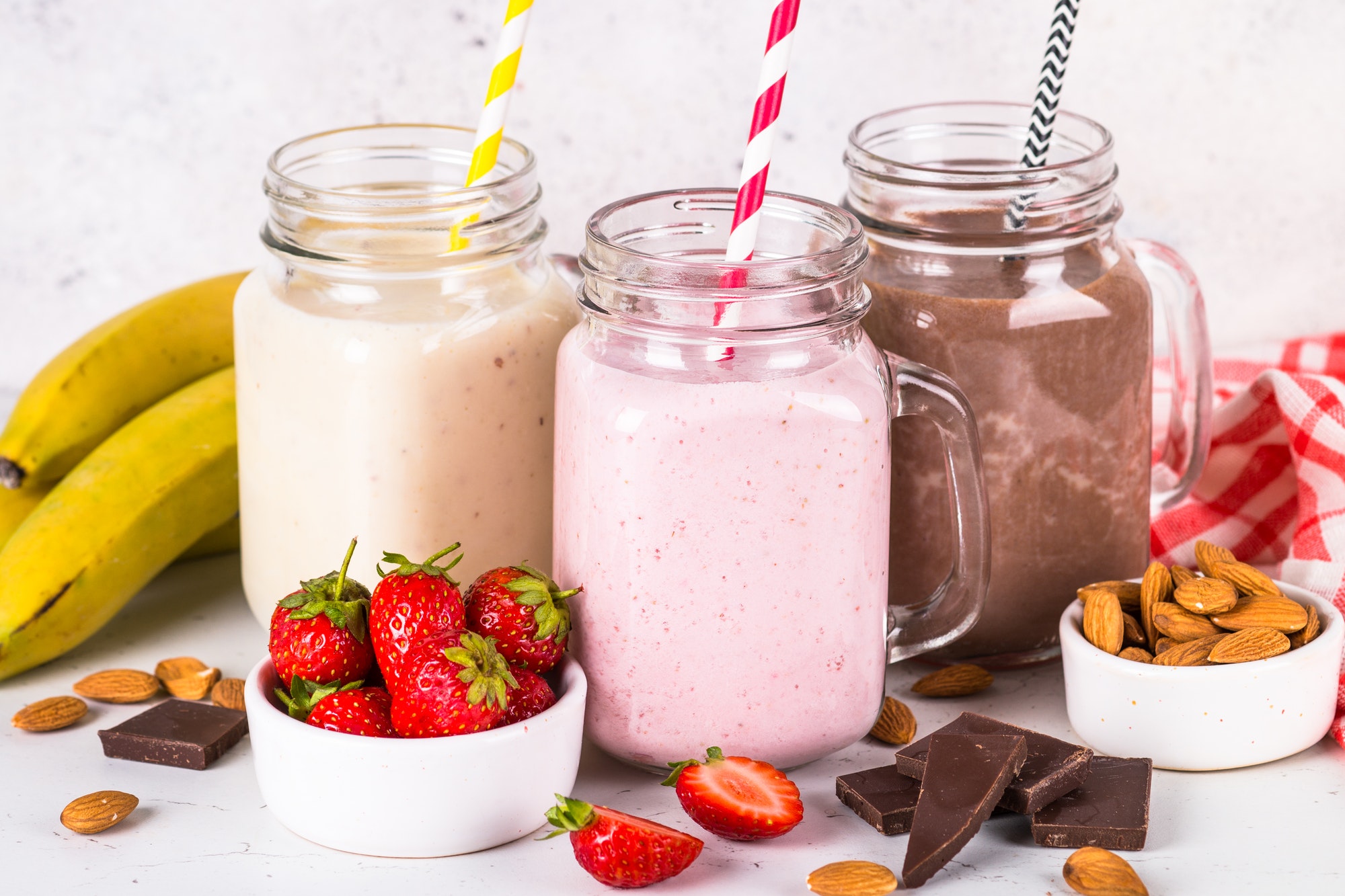 banana-chocolate-and-strawberry-milkshakes.jpg